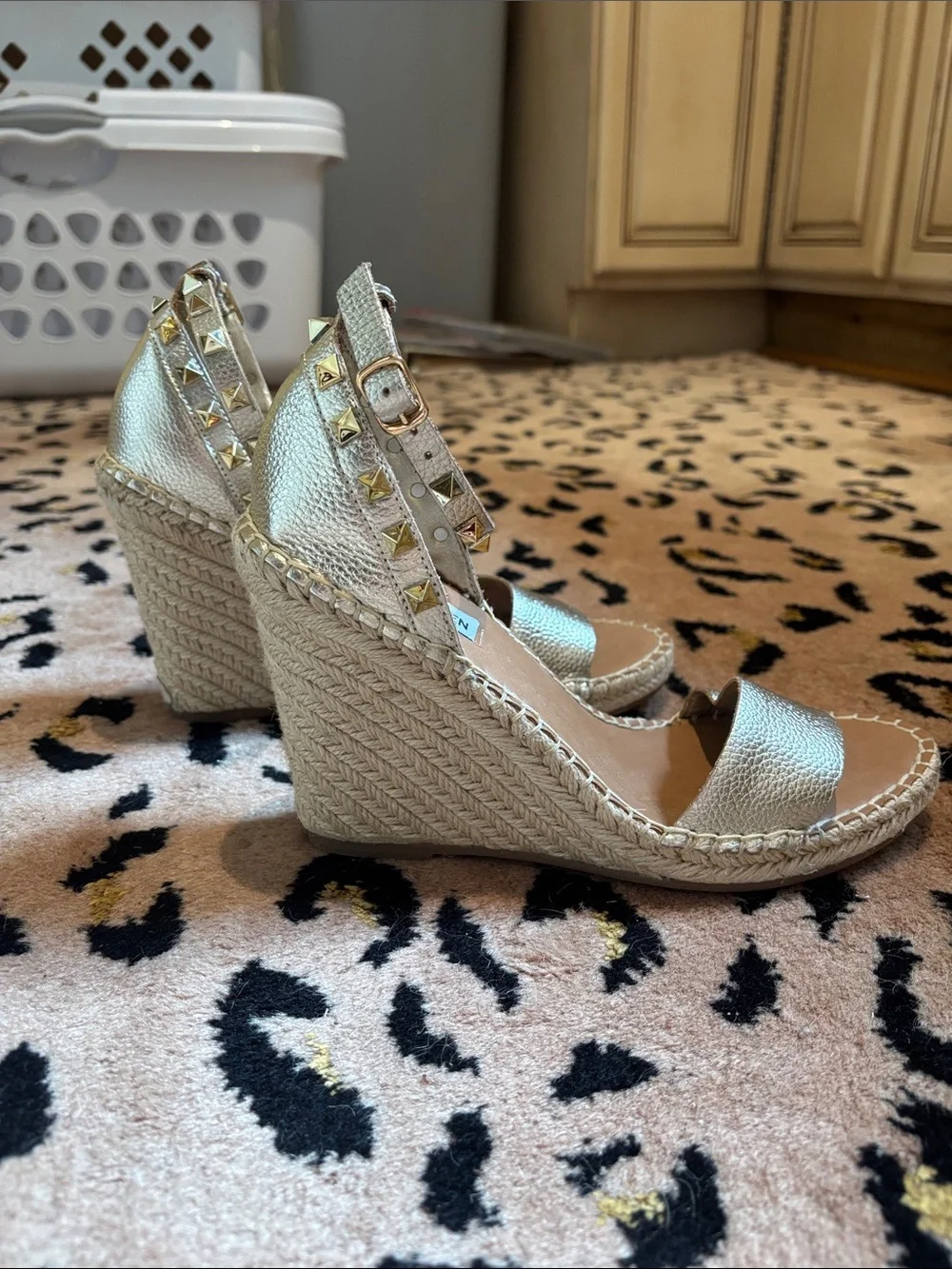 Steve Madden metallic gold